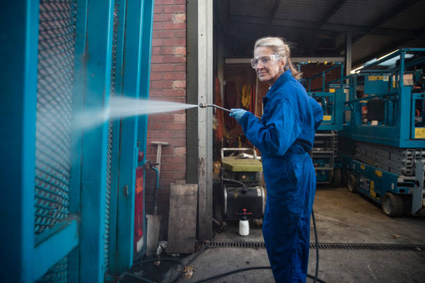 Pressure Washing Contractors in Lantana, FL